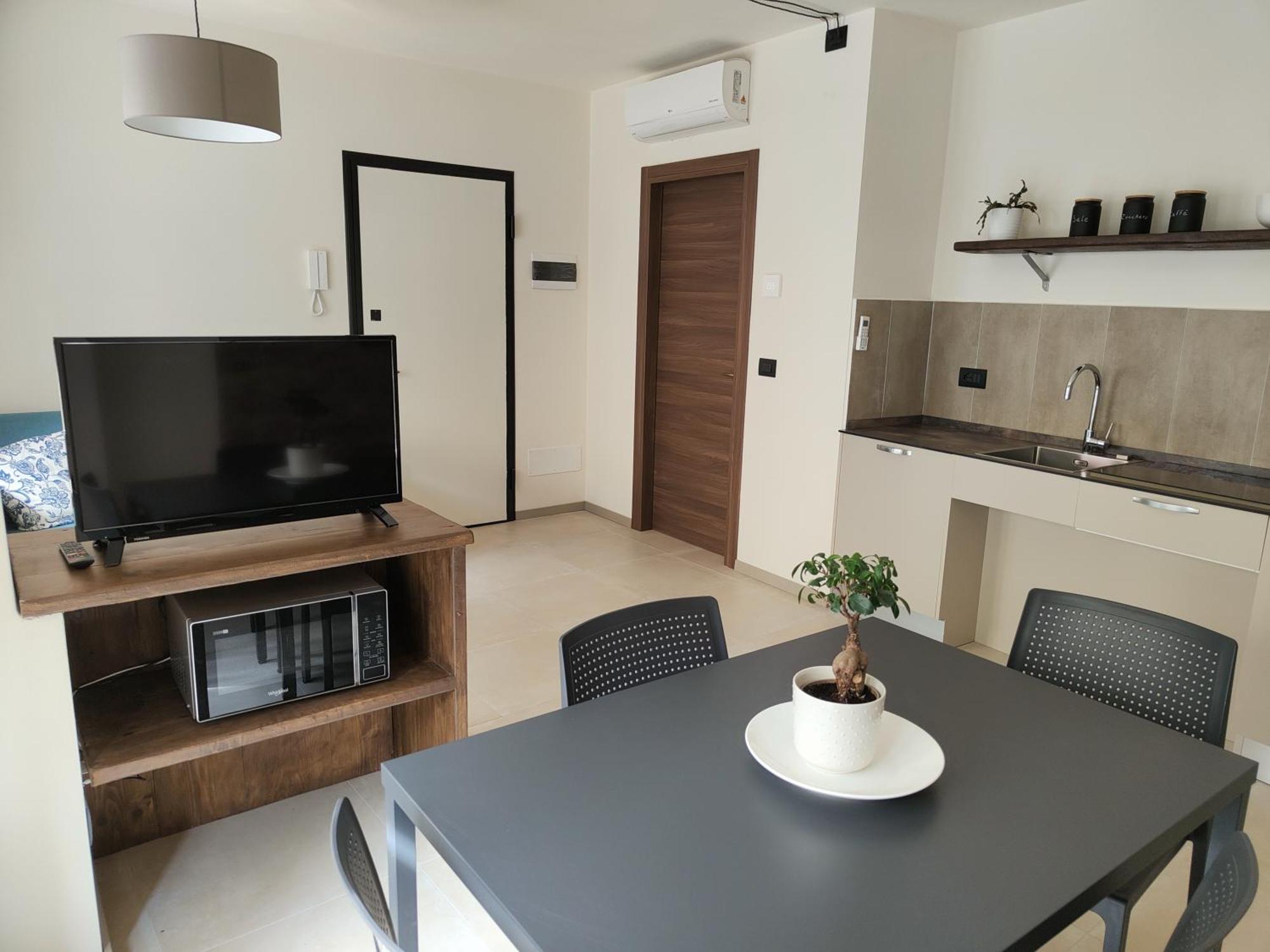 Domus Acaja Apartamento Pinerolo Exterior foto